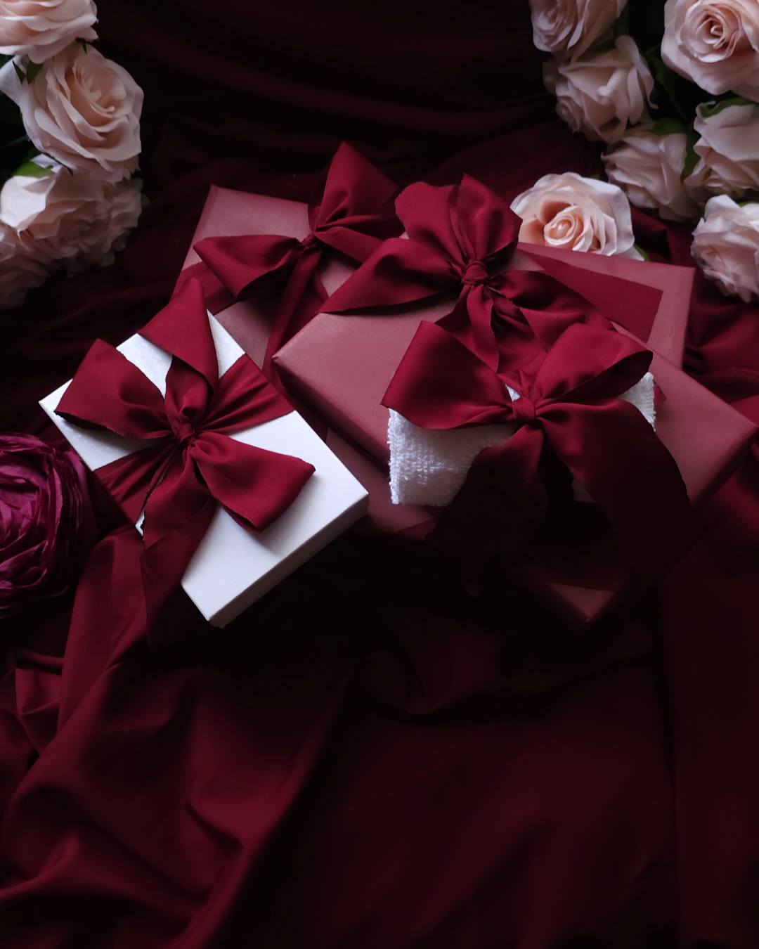 GIFT BOXES